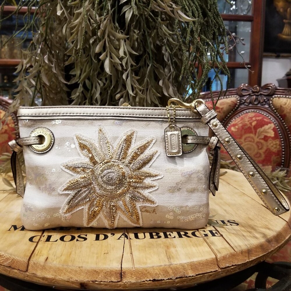 New COACH Audrey Sun Beaded Sequins Embroidery Clutch Large Wristlet